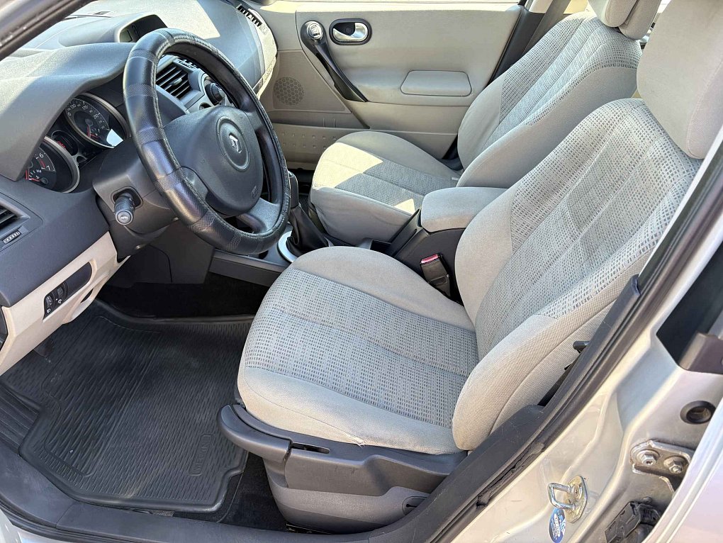 Renault Mégane 1.4i 