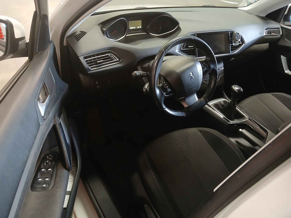 Peugeot 308 1.5 