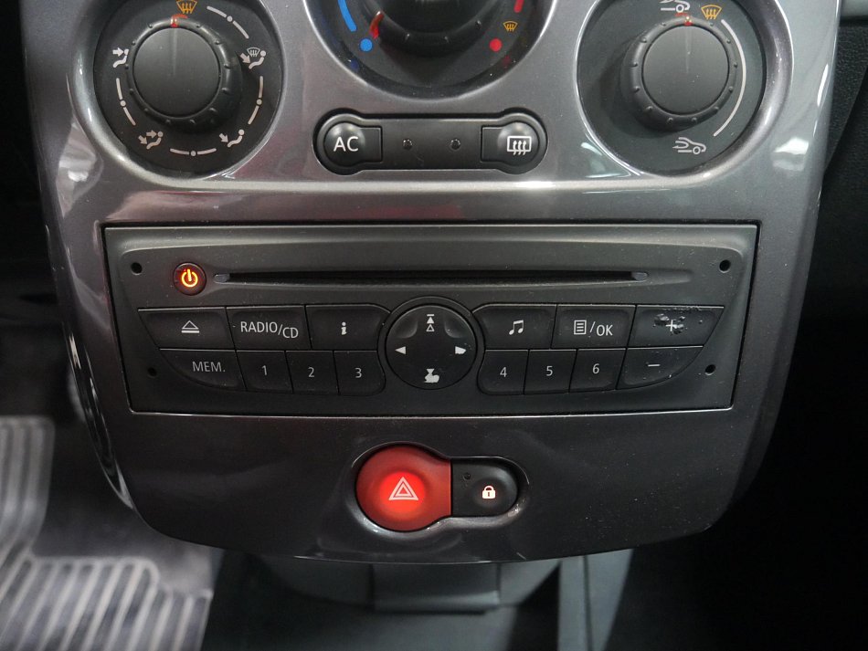 Renault Clio 1.2i 