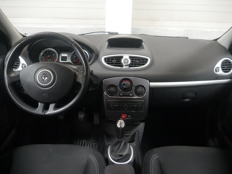 Renault Clio 1.2i 