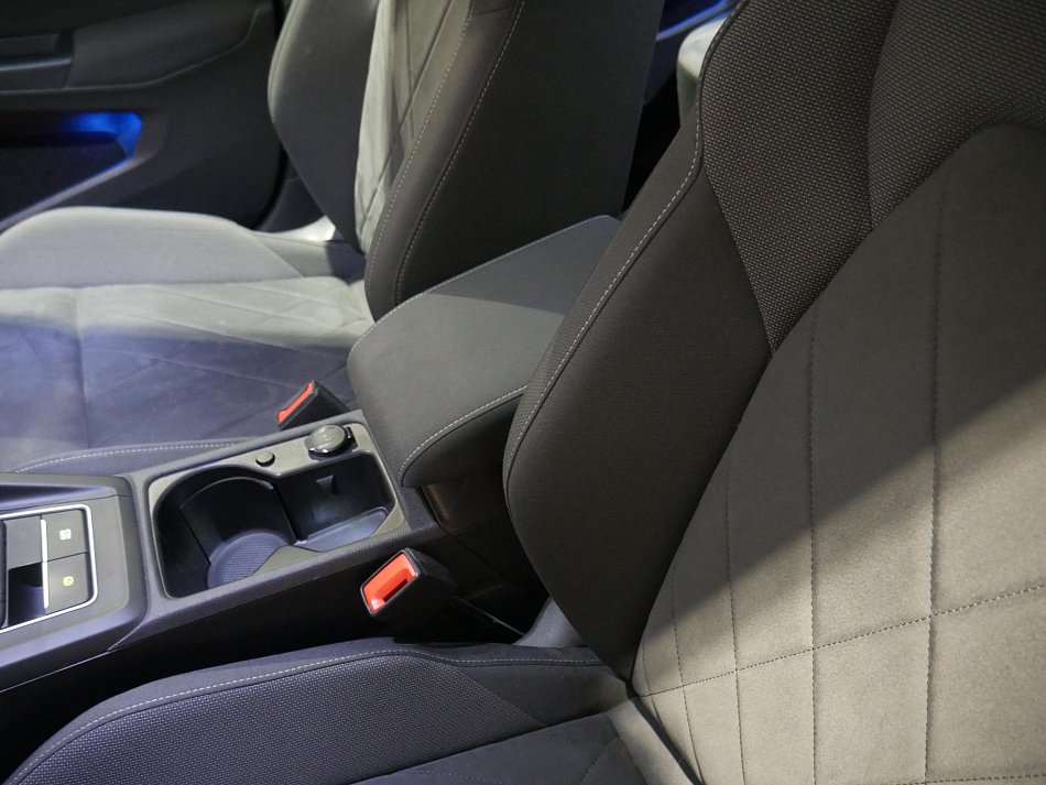 Volkswagen Golf 1.5 TSi 