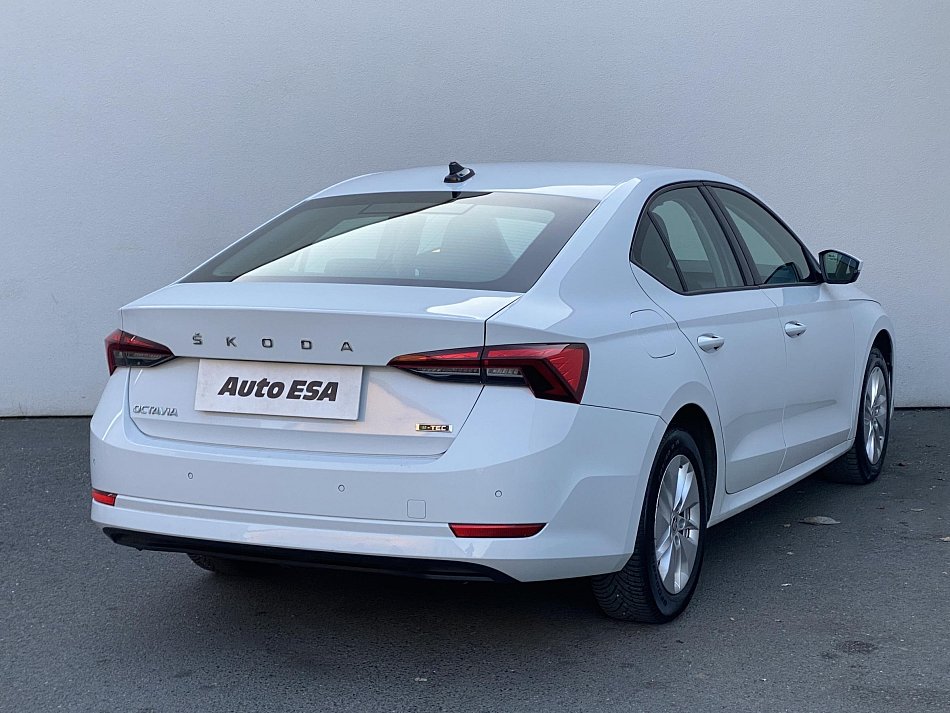 Škoda Octavia IV 1.0 e-TEC Ambition