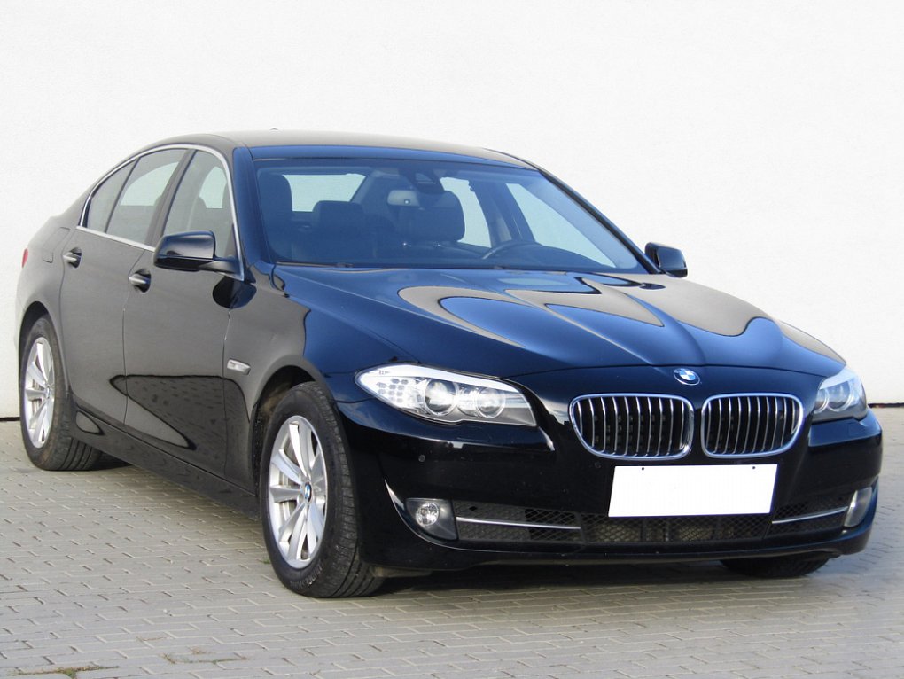 BMW Řada 5 3.0 i 
