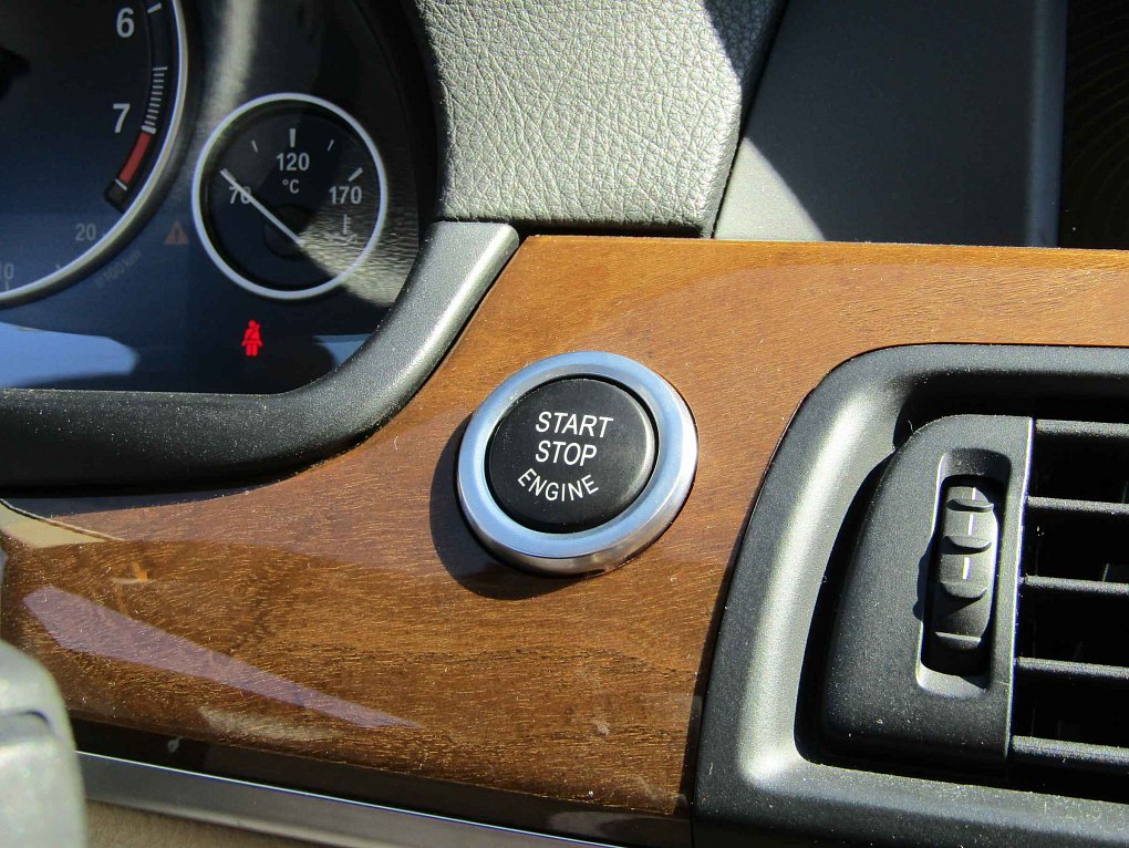 BMW Řada 5 3.0 i 