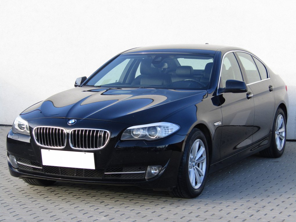 BMW Řada 5 3.0 i 