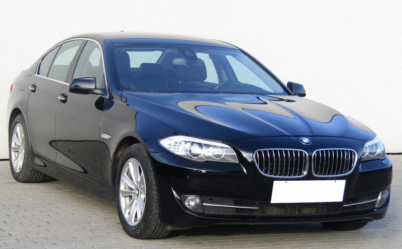 BMW Řada 5 3.0 i 