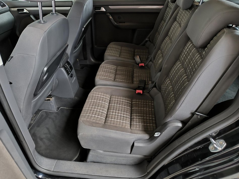 Volkswagen Touran 1.4 TSi CROSS