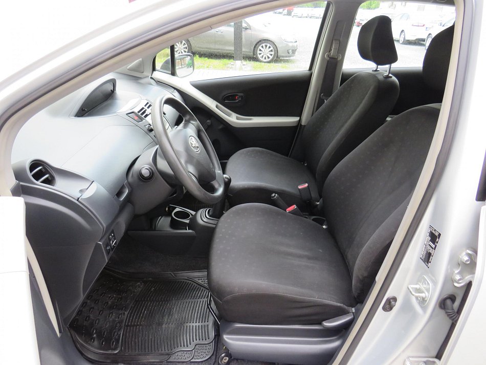 Toyota Yaris 1.0 VVT-i 