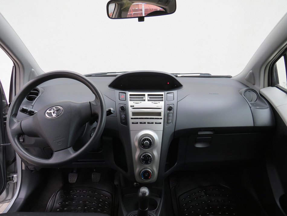 Toyota Yaris 1.0 VVT-i 