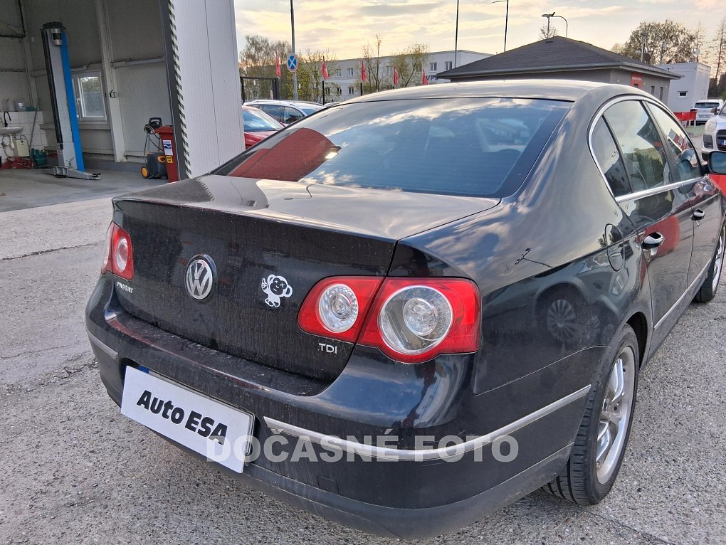 Volkswagen Passat 1.9 TDi 