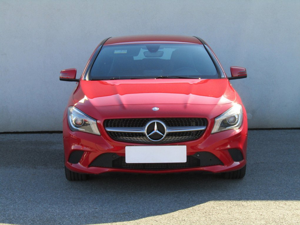 Mercedes-Benz CLA 1.6  180
