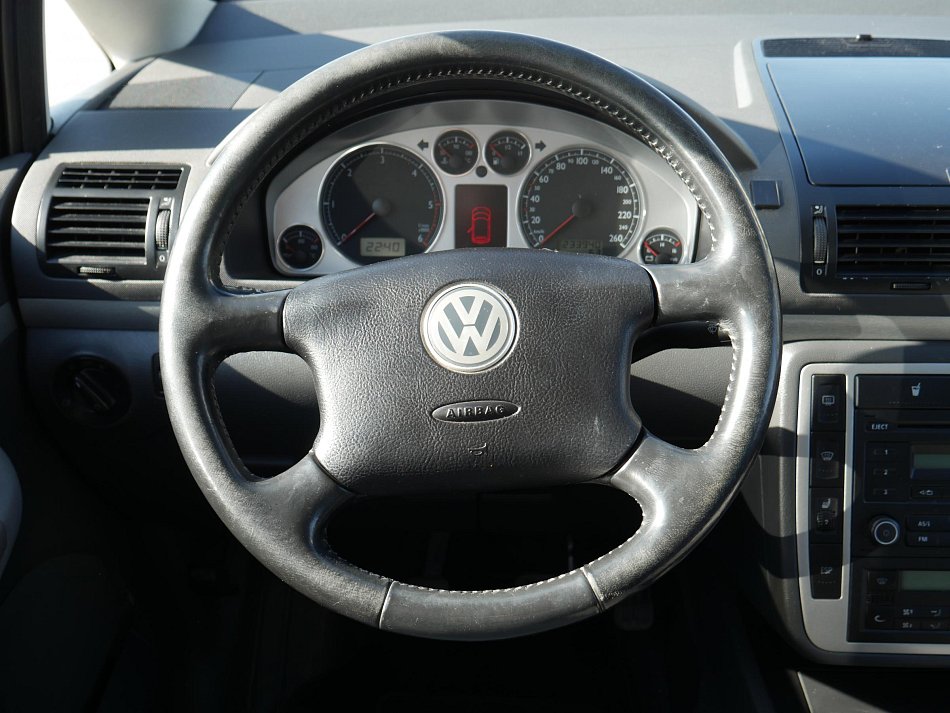 Volkswagen Sharan 2.0TDi 