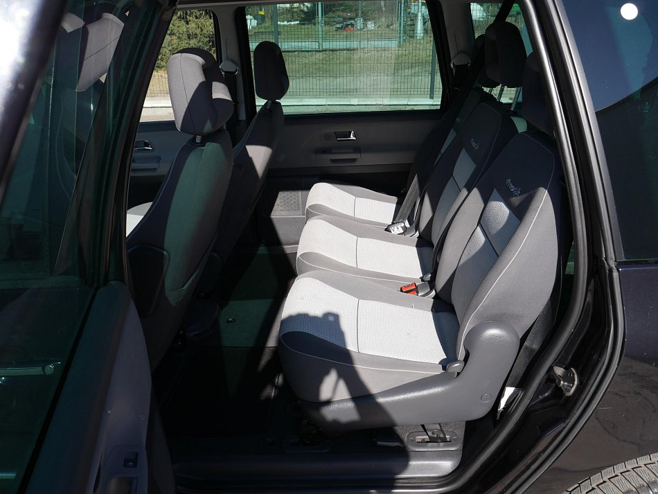 Volkswagen Sharan 2.0TDi 