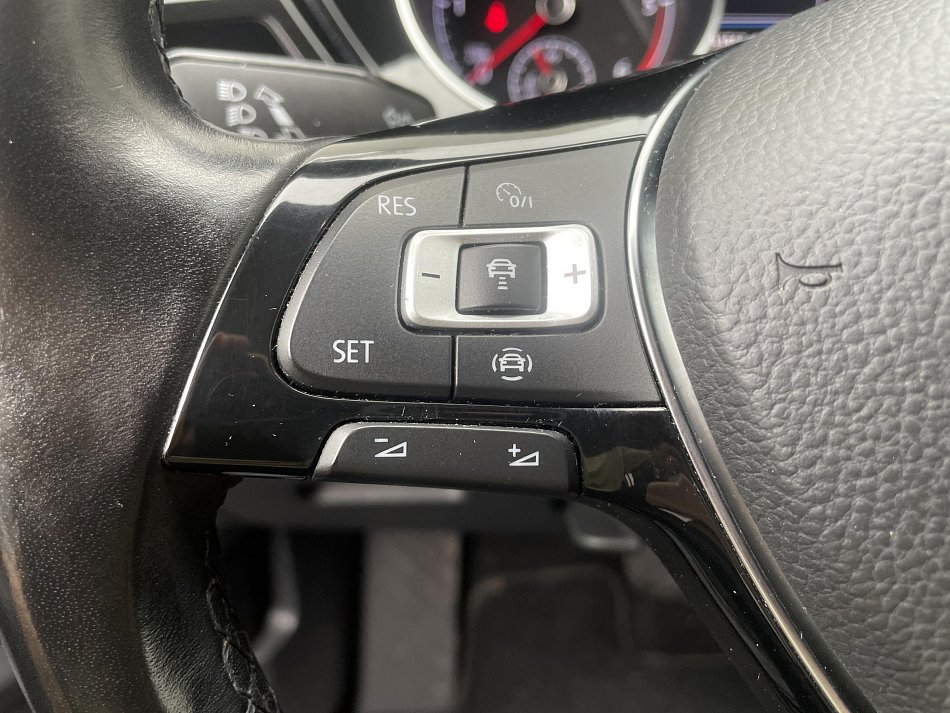 Volkswagen Touran 1.6 TDi 