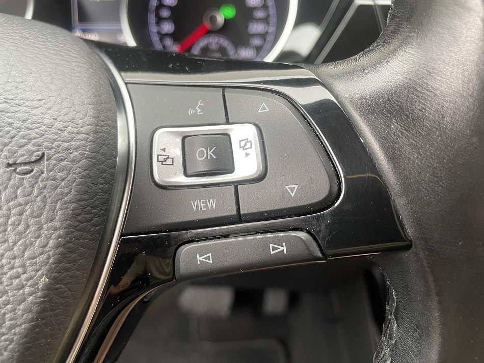 Volkswagen Touran 1.6 TDi 