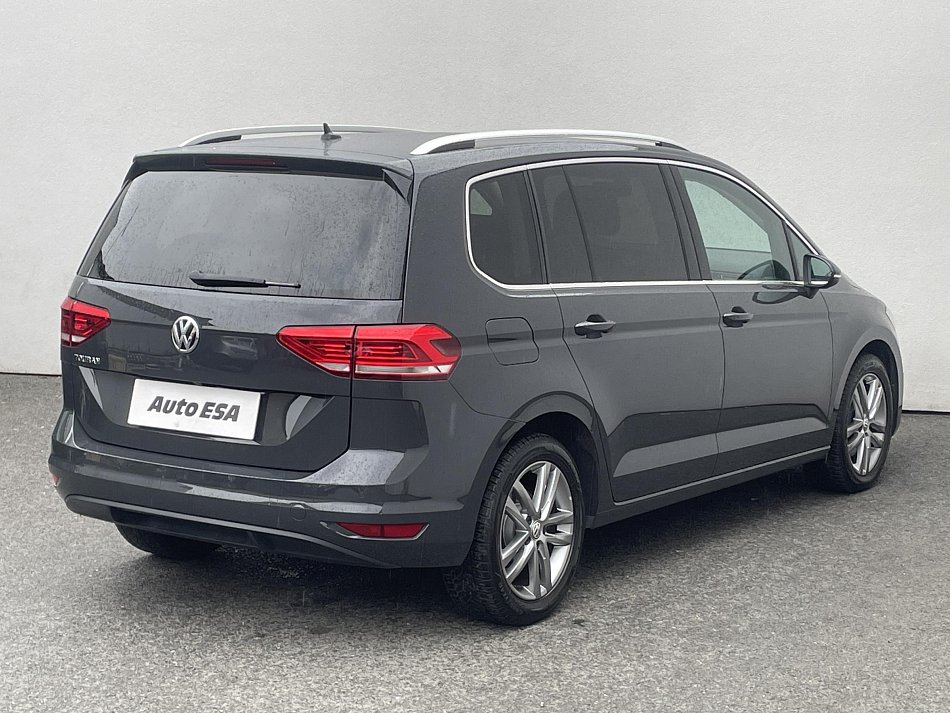 Volkswagen Touran 1.6 TDi 