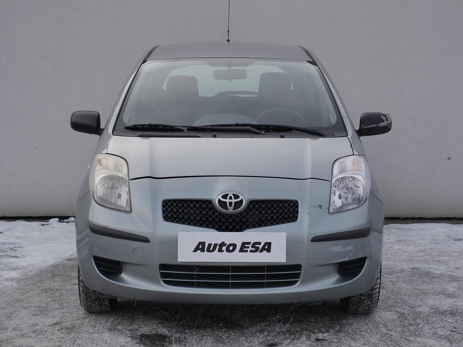 Toyota Yaris 1.3i 