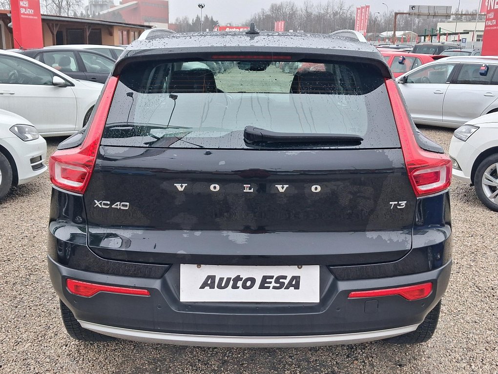 Volvo XC40 1.5T 