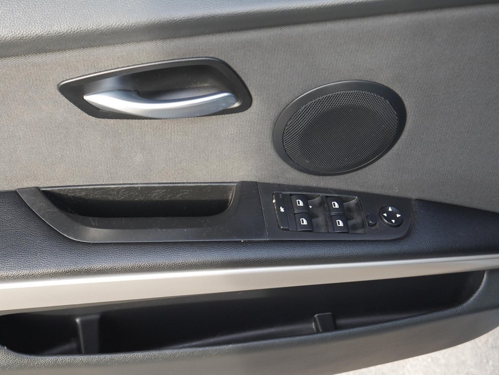 BMW Řada 3 2.0i  318i