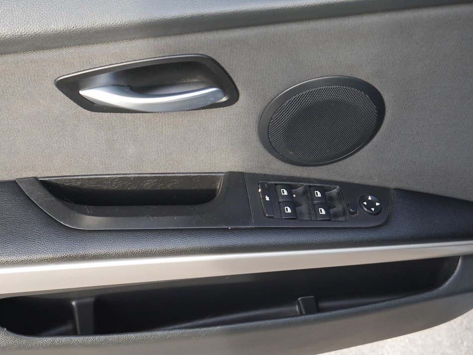 BMW Řada 3 2.0i  318i