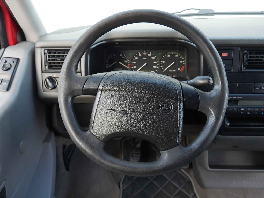 Volkswagen Multivan 2.5TDi 