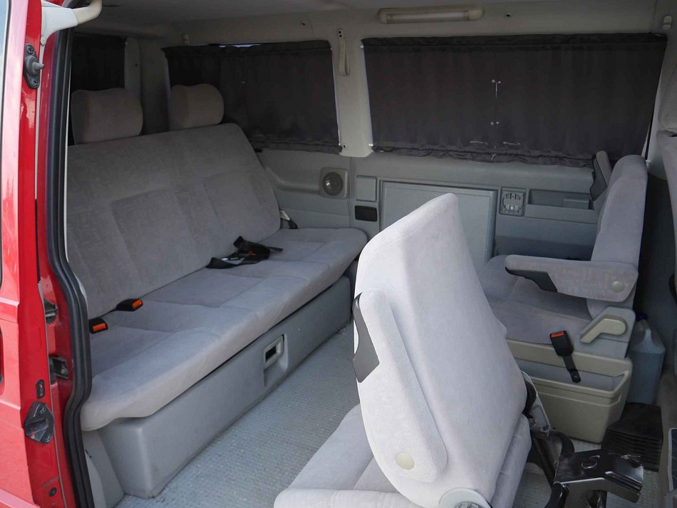 Volkswagen Multivan 2.5TDi 