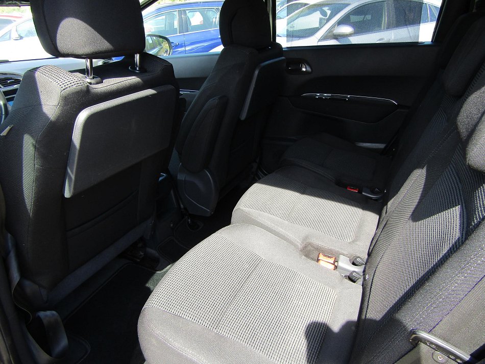 Peugeot 5008 1.6HDI 