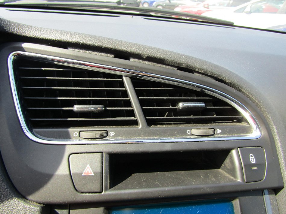 Peugeot 5008 1.6HDI 