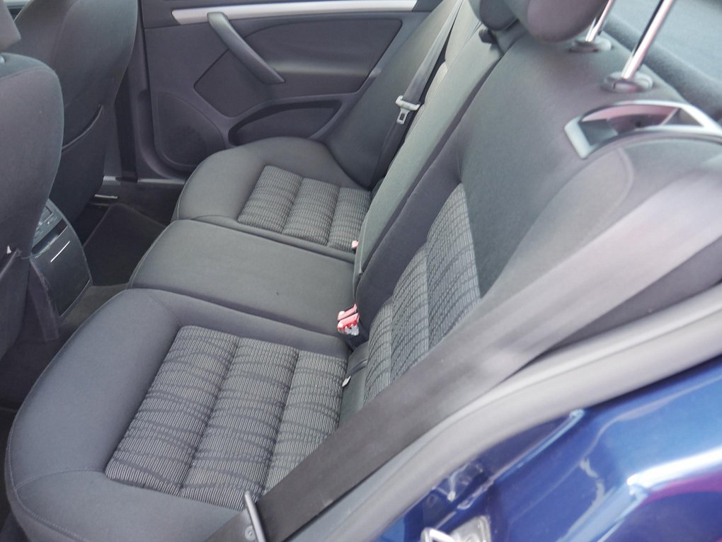 Škoda Octavia II 1.6MPi Elegance