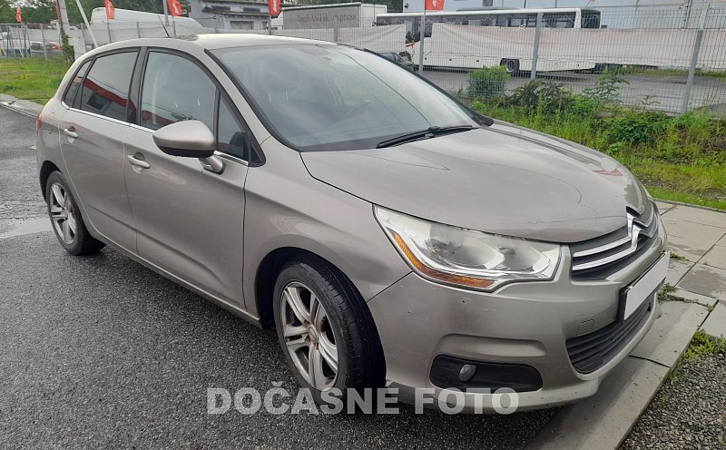 Citroën C4 1.4i 