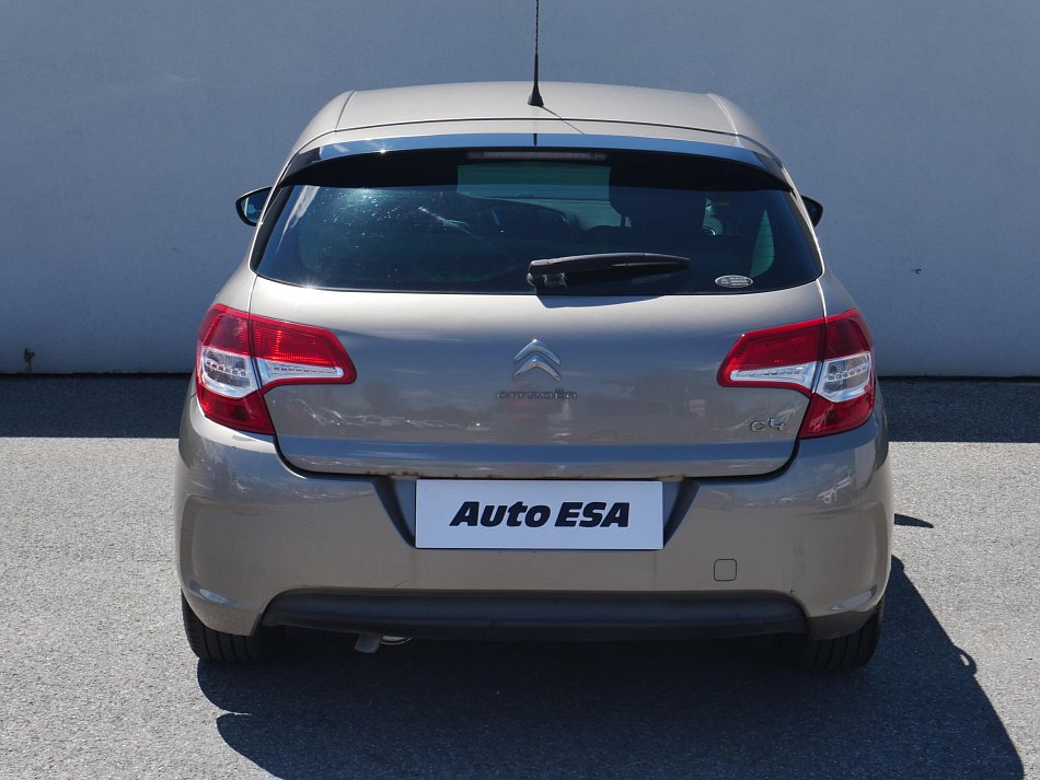 Citroën C4 1.4i 