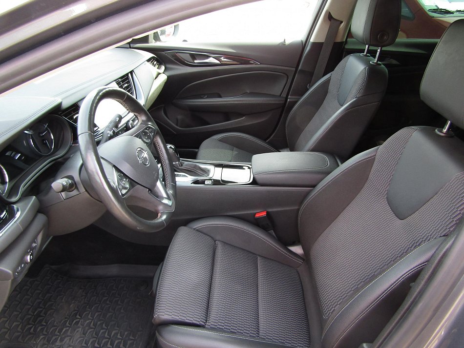 Opel Insignia 2.0 CDTi 