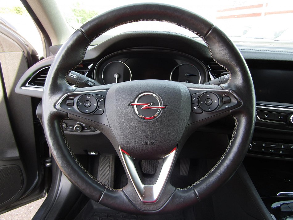 Opel Insignia 2.0 CDTi 