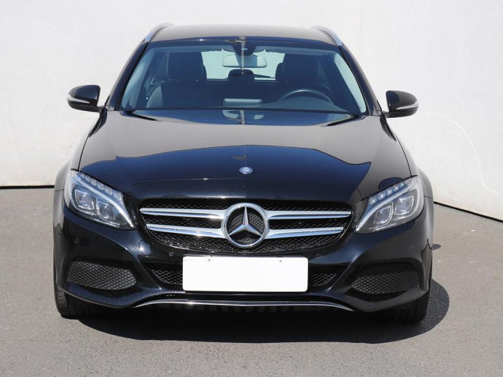 Mercedes-Benz Třída C 1.6 CGI Avantgarde C180