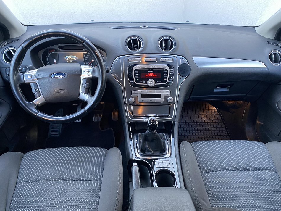 Ford Mondeo 2.0 i 