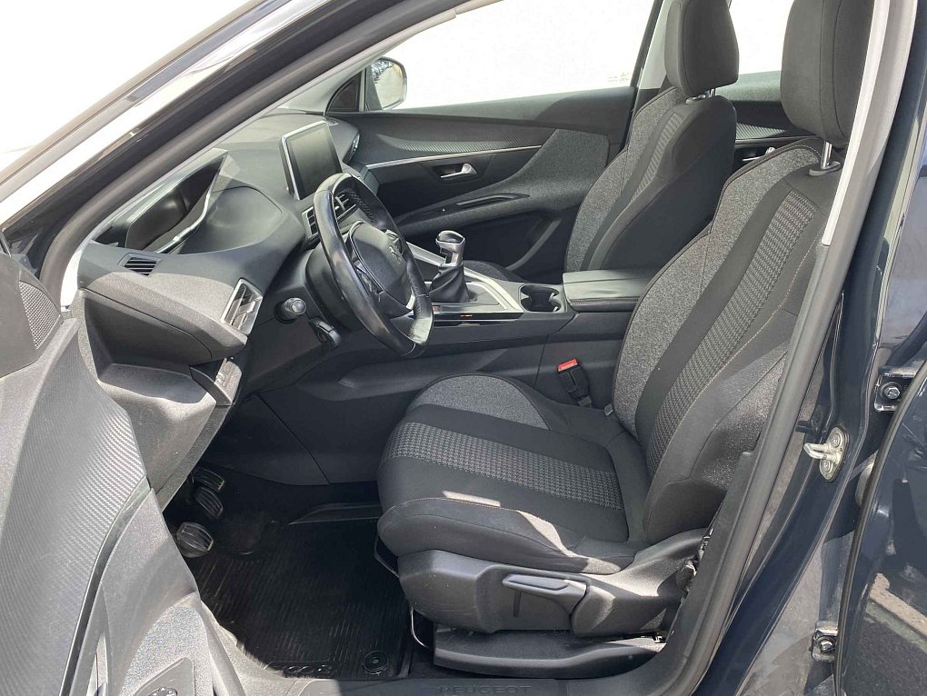Peugeot 3008 1.2 PT Active