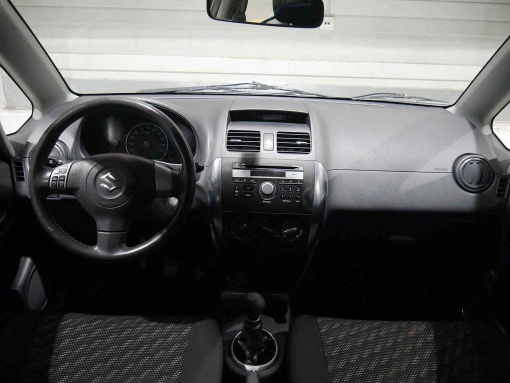 Suzuki SX4 1.6i 