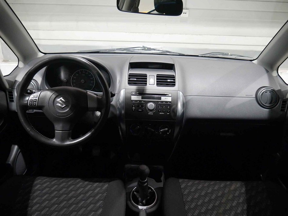 Suzuki SX4 1.6i 