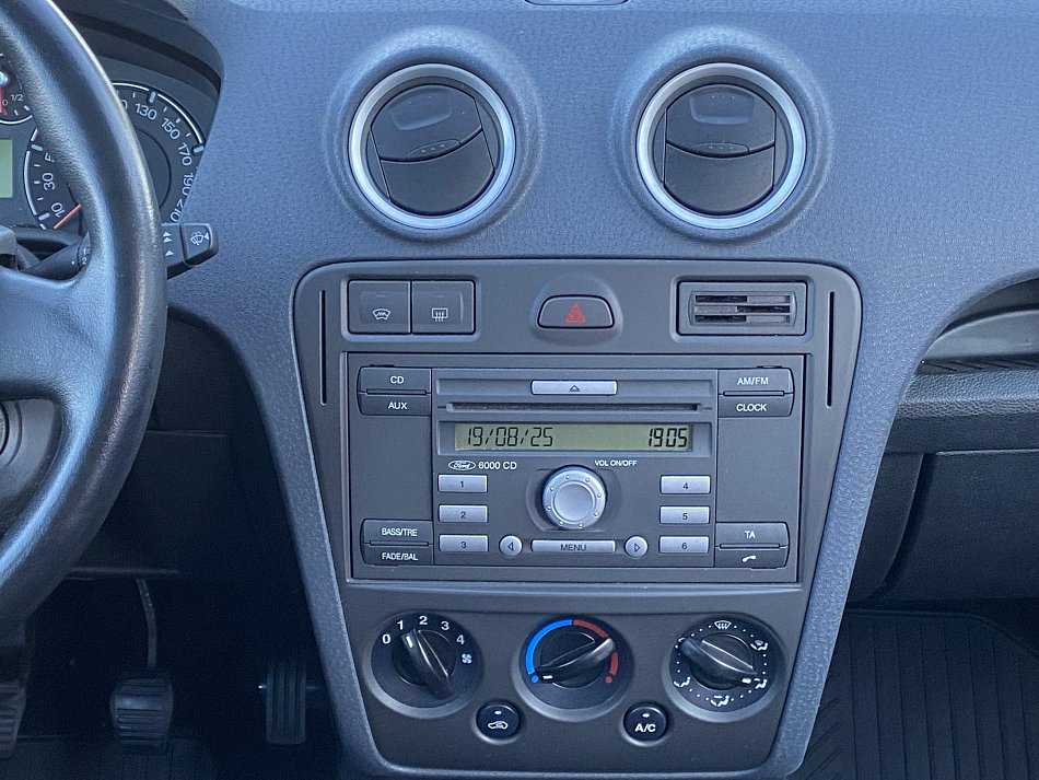 Ford Fusion 1.4 i 