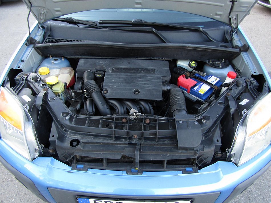 Ford Fusion 1.4 i 