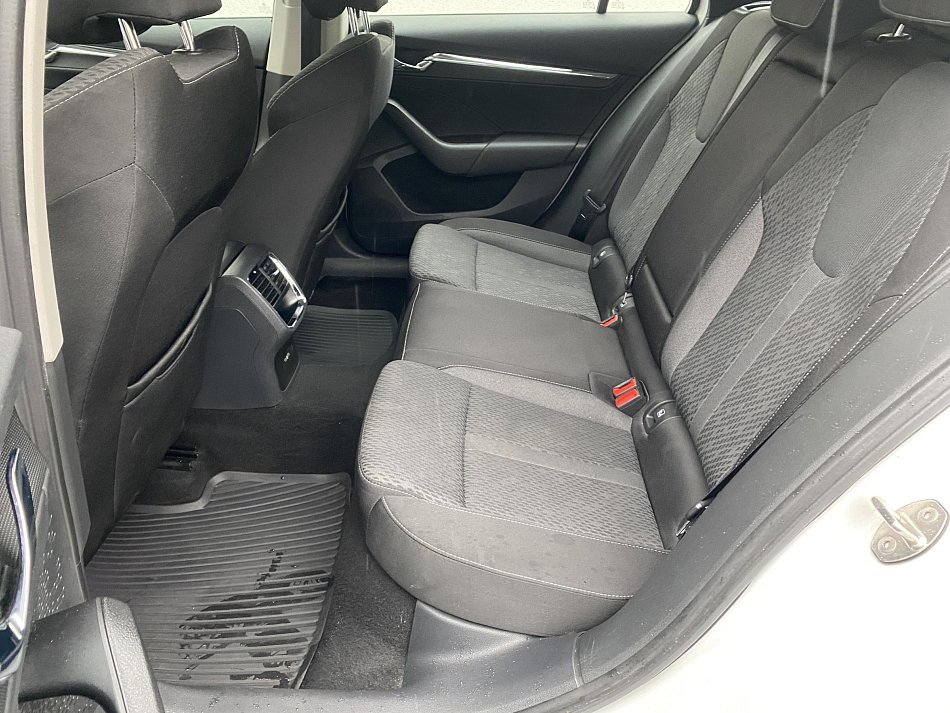 Škoda Octavia IV 1.5 TSi Style