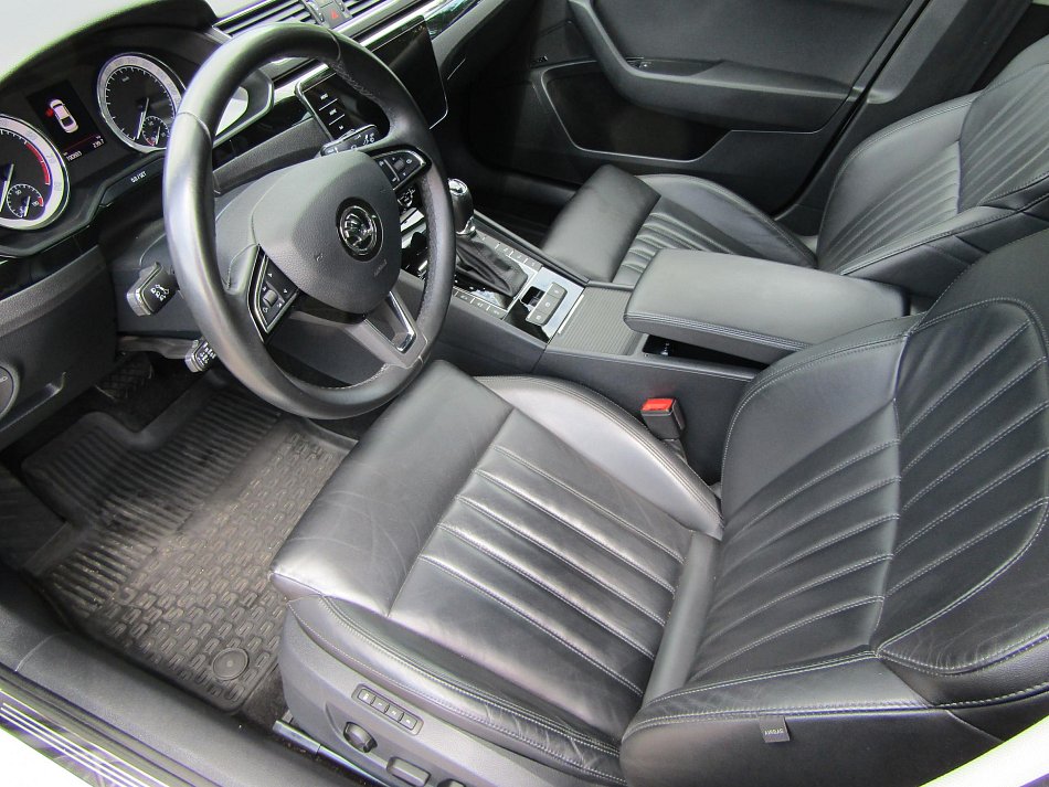 Škoda Superb III 2.0TSi  4x4