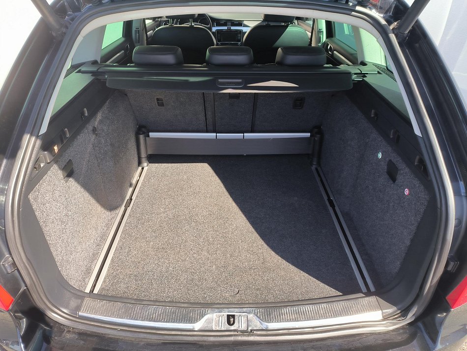 Škoda Superb II 2.0 TDi Elegance