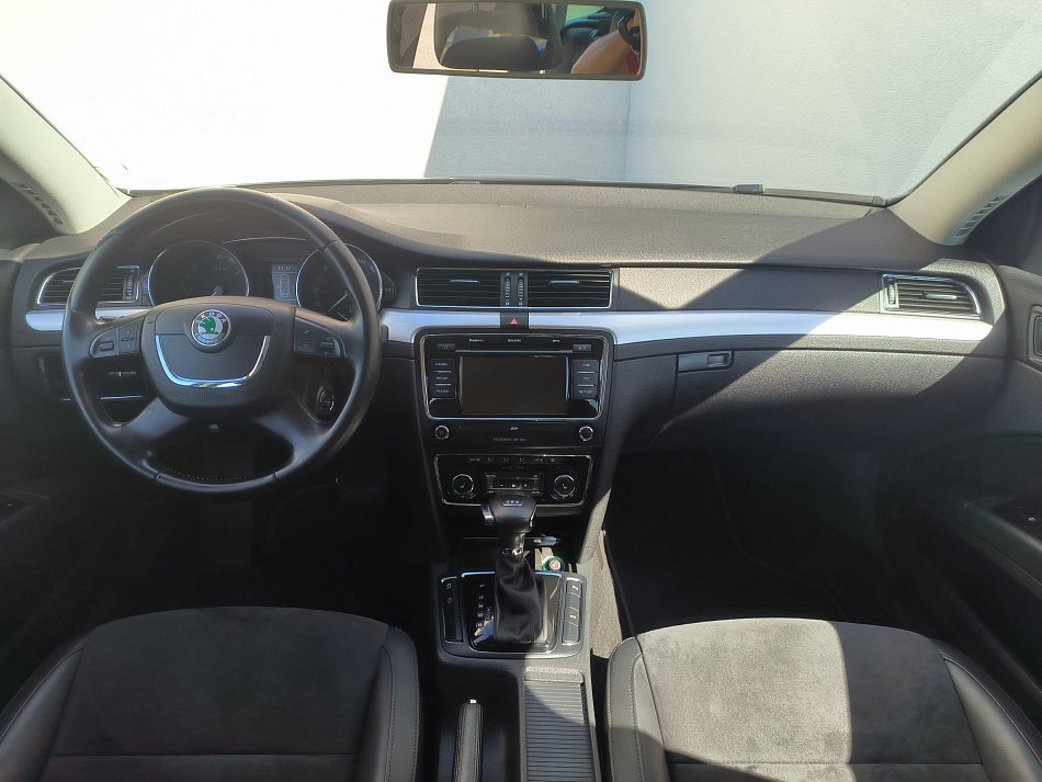 Škoda Superb II 2.0 TDi Elegance