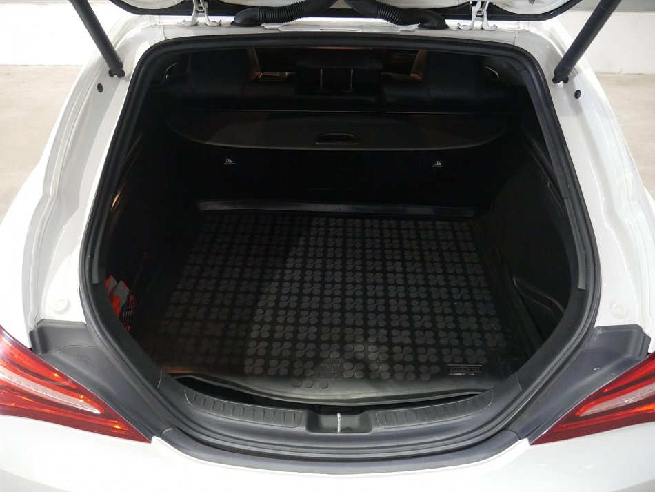 Mercedes-Benz CLA 2.2 CDi  220d