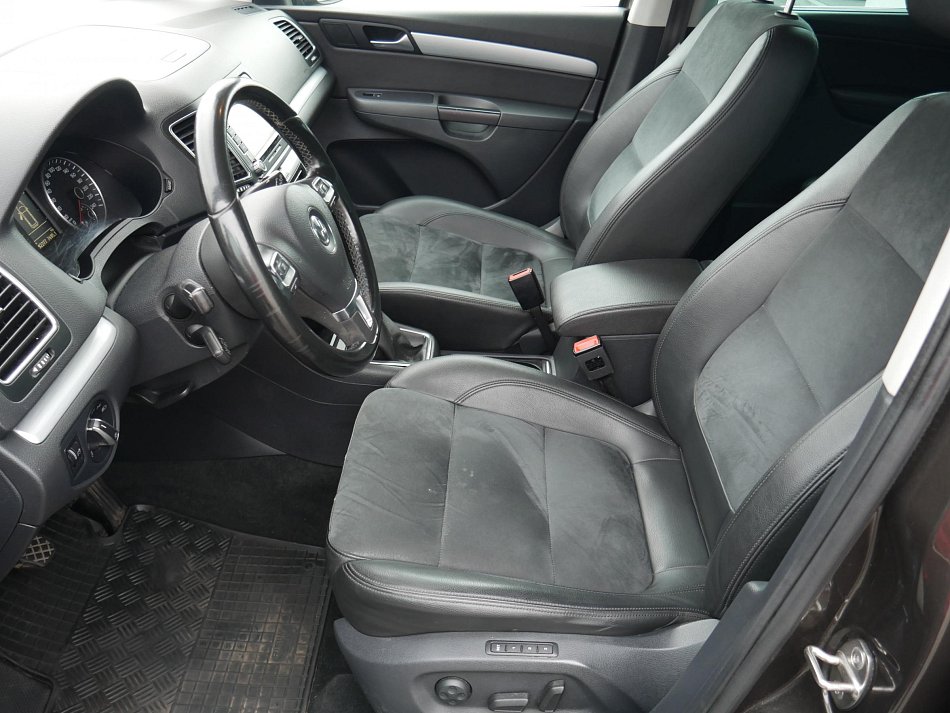 Volkswagen Sharan 2.0 TDi Highline 4Motion