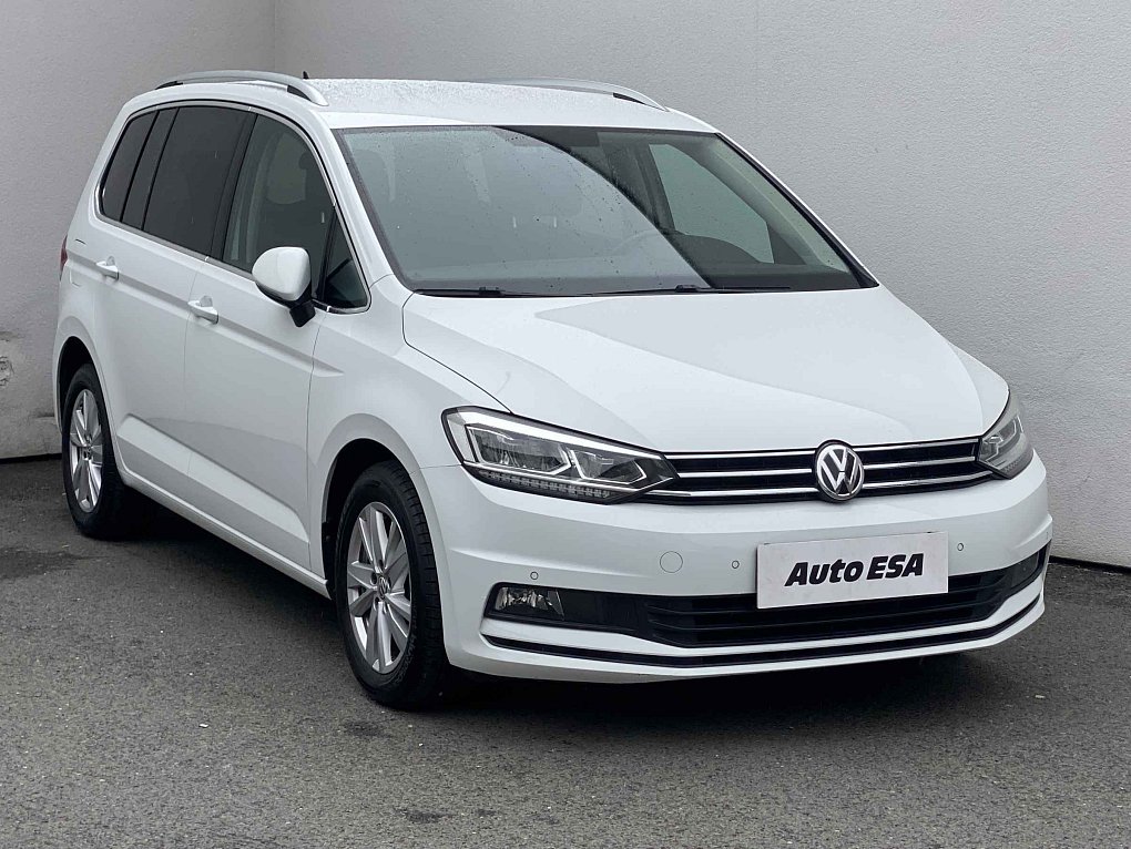 Volkswagen Touran 1.5 TSi 