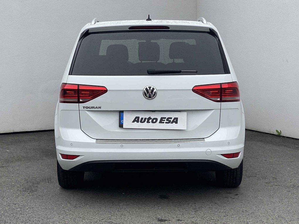 Volkswagen Touran 1.5 TSi 