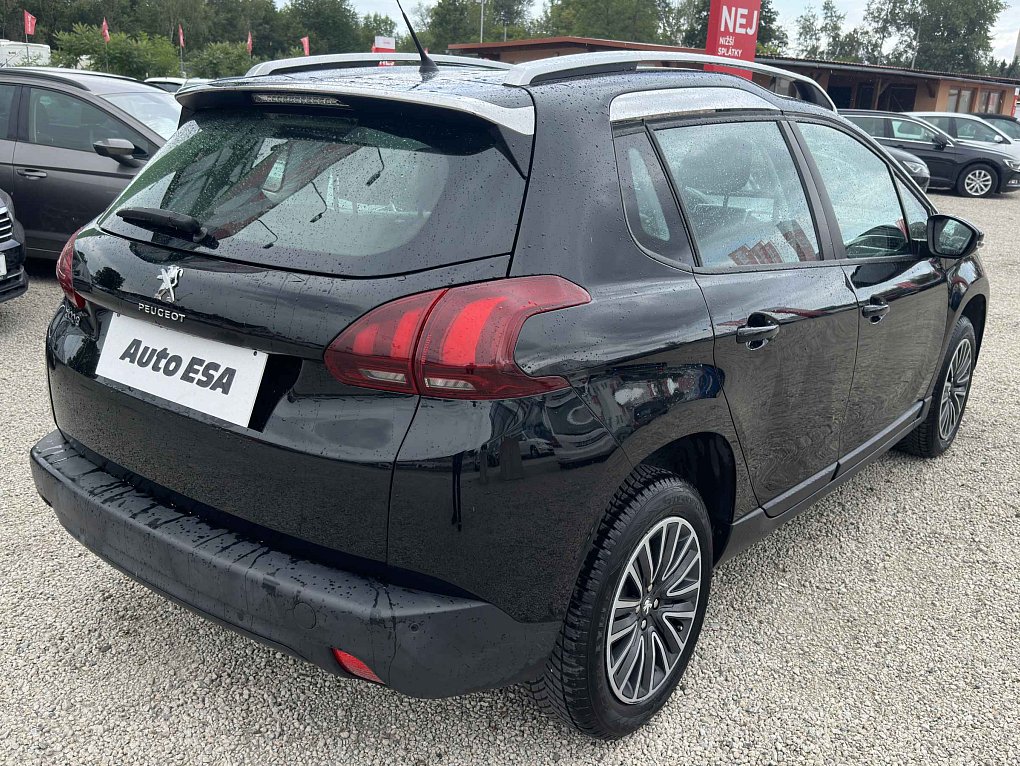 Peugeot 2008 1.2 PT 
