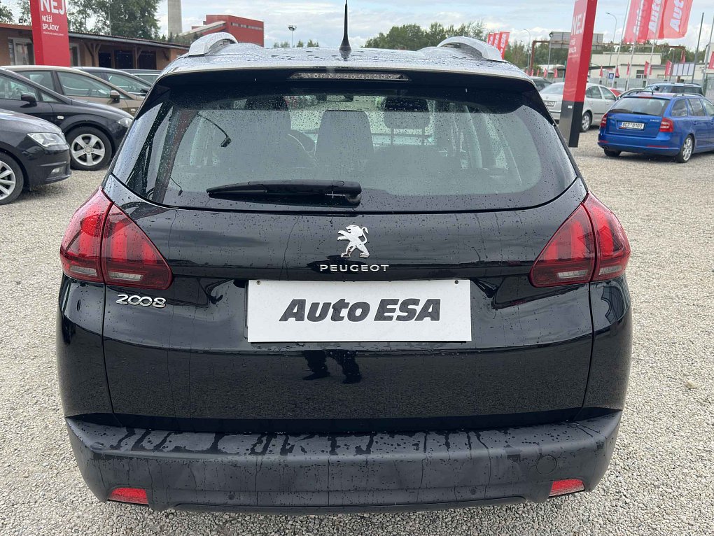 Peugeot 2008 1.2 PT 